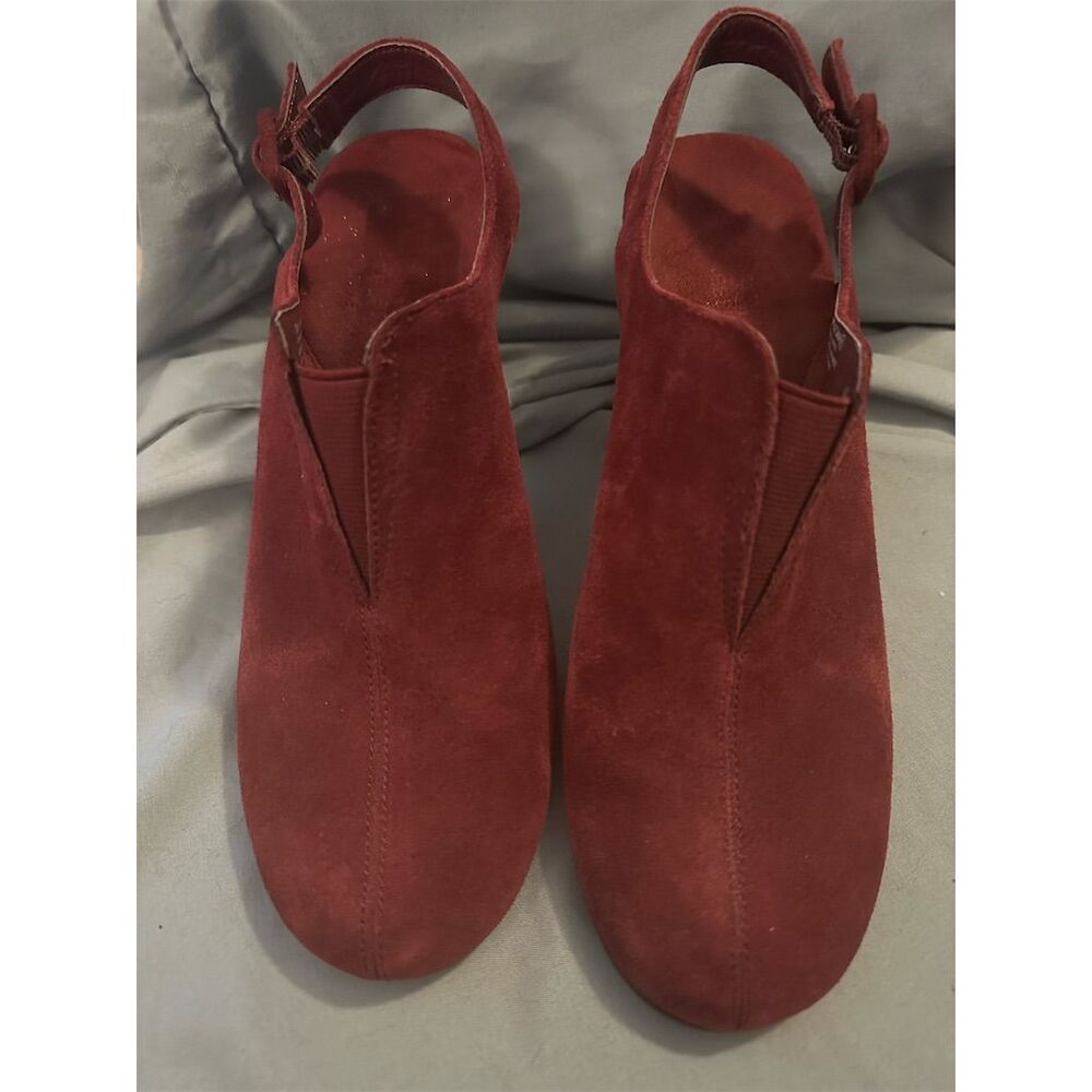 Aerosoles Women's Red Suede Slingback Heels Size 8 Block Mid Heel Formal